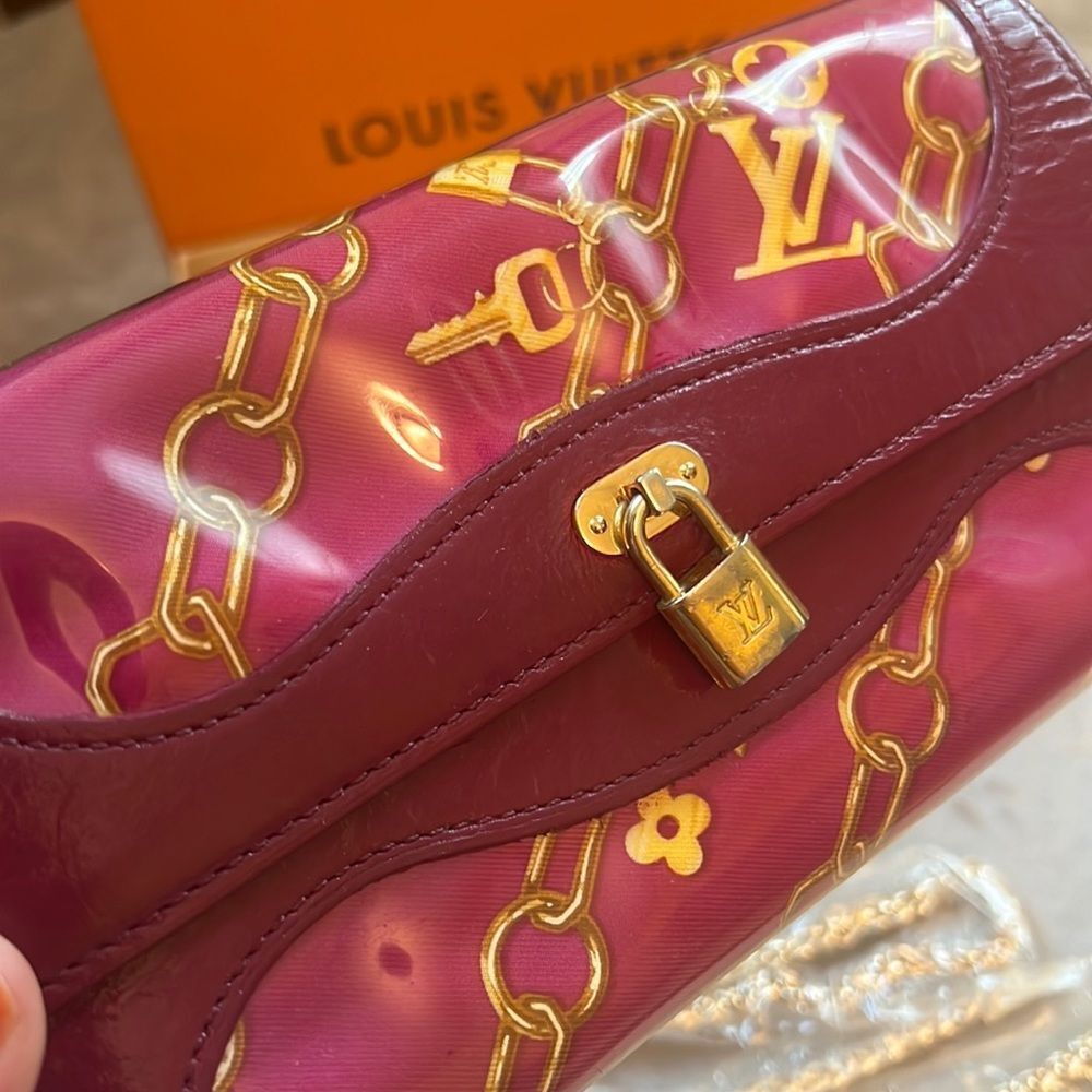 *Authentic* Louis Vuitton *Limited Edition* Charm Wallet Fuschia leather Wallet - Picture 7 of 16